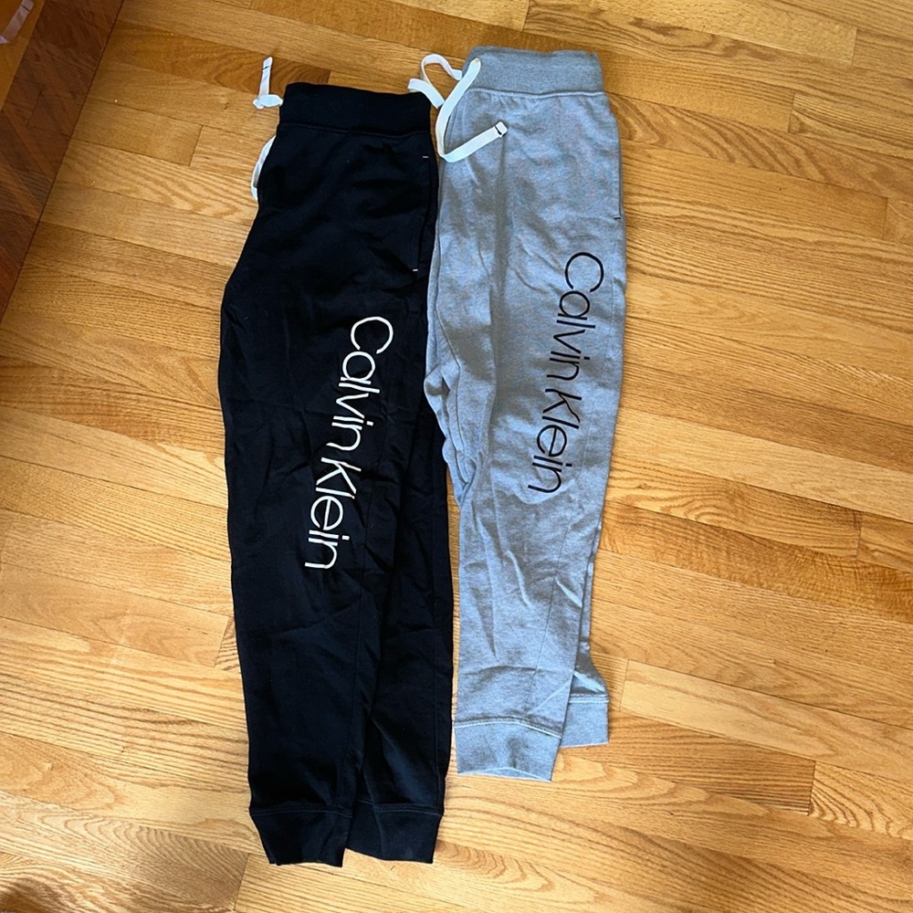 Set of two Calvin Klein sweatpants